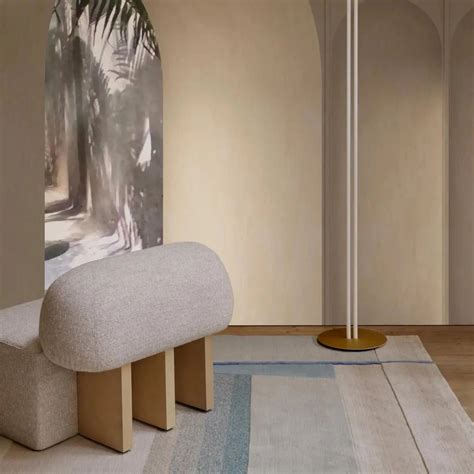 Nismaaya Bae Contemporary Lounge Chair In Fabric And Wood – Nismaaya Decor