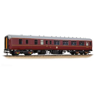 39-413K Bachmann OO Gauge BR Mk2A BFK Brake First Corridor BR Maroon ...