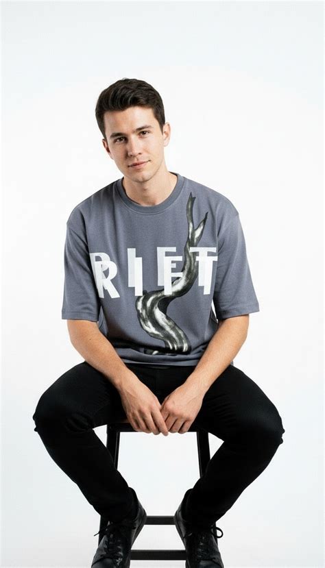 Rift Flow Graphic Oversize Tee – Arzo Fashion