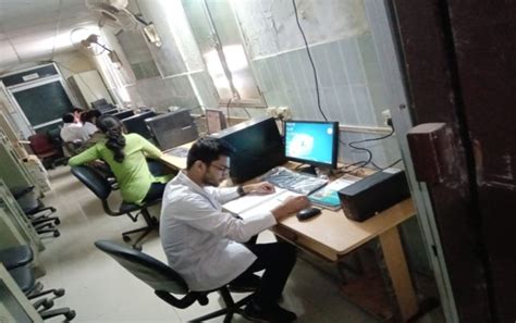 Sarojini Naidu Medical College, Agra (Ministry of Medical Education ...