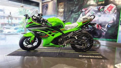 2025 Kawasaki Ninja 300: the Sports Bike That Will Give You a Superbike ...