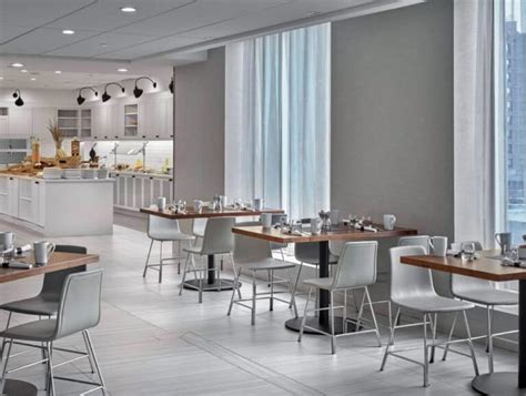 Book a Hotel in Edmonton, get rewarded | Edmonton's Best Hotels