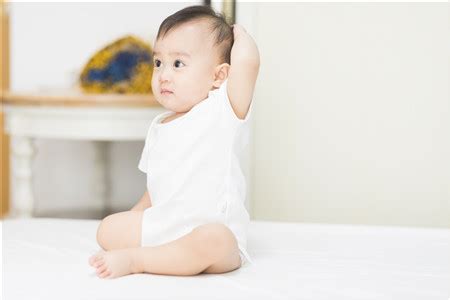 十一个月宝宝发育指标_知秀网