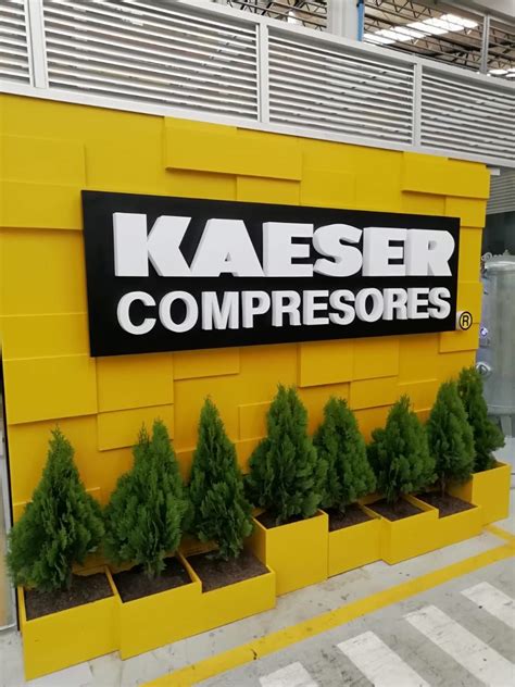 Unique Arquitectura y diseño: Stands, Opiniones de clientes y Servicios