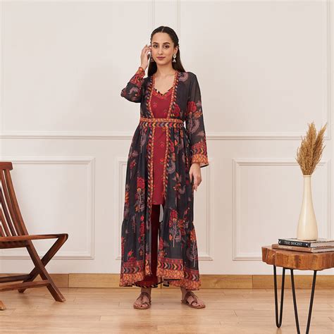 Buy Maroon Printed Tunic and Pant Set with Black Tiered Long Shrug and ...