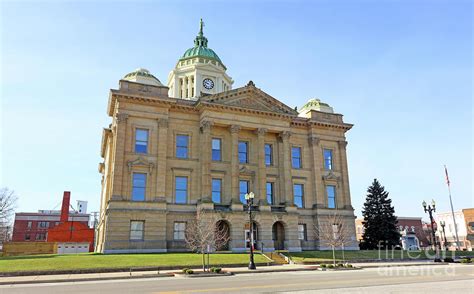 Wyandot County Courthouse in Upper Sandusky Ohio 3713 Photograph by ...