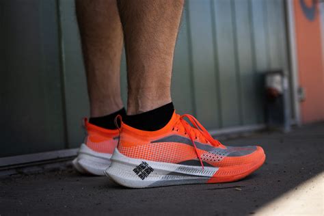 Test: Li-Ning Elite 2.0 vs. Nike Vaporfly Next%: ¿cuál es la más rápida ...