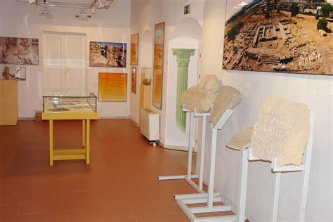 https://www.turismocampodegibraltar.com/export/sites/default/san_roque/.galeria/recurso_0003/Sala_Carteia1.jpg