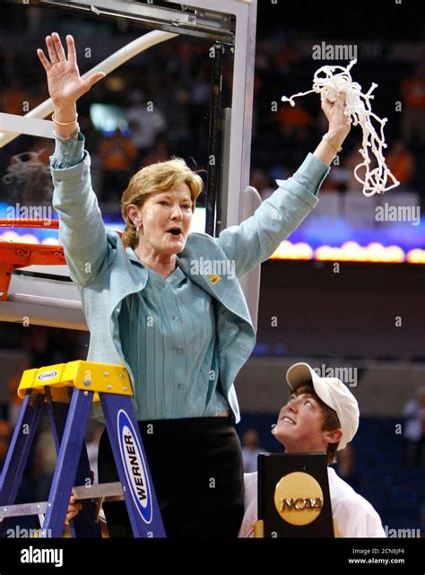 Pat summitt hi-res stock photography and images - Alamy