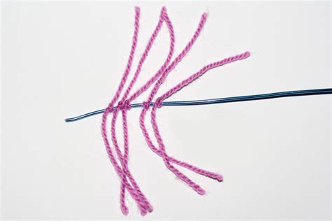 Yarn Feather Tutorial 的图像结果