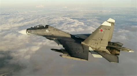 为防被侵犯 俄苏-30战机在黑海上空拦截美空军侦察机|苏-30|俄罗斯|美国空军_新浪军事_新浪网