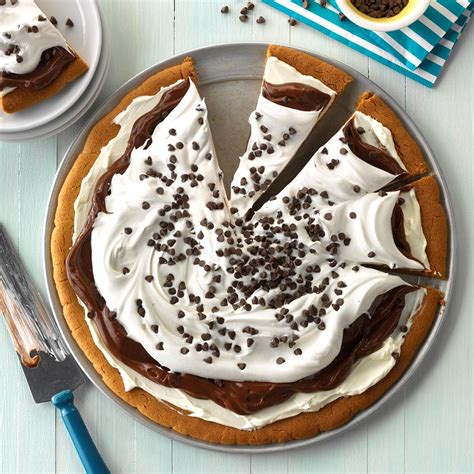 Chocolate Dessert Pizza