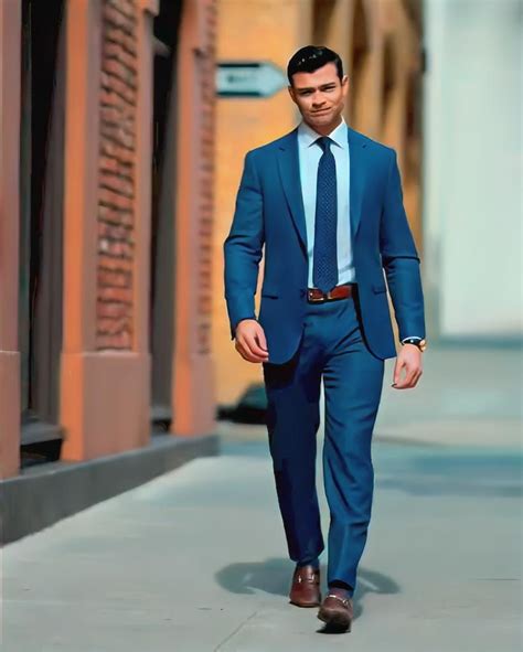 Blue Business Suit 的图像结果