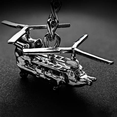 Shop Chinook Ch 47 Keychain Gift Online In India Deal – MILITARY ...