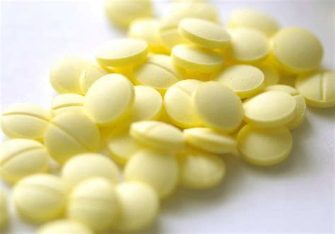 Teva 832 Yellow Pill: What it is, Side Effects & Interactions
