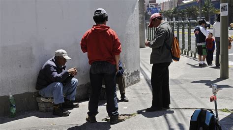 “Tengo dos títulos y no consigo trabajo”: así está la crisis por el ...