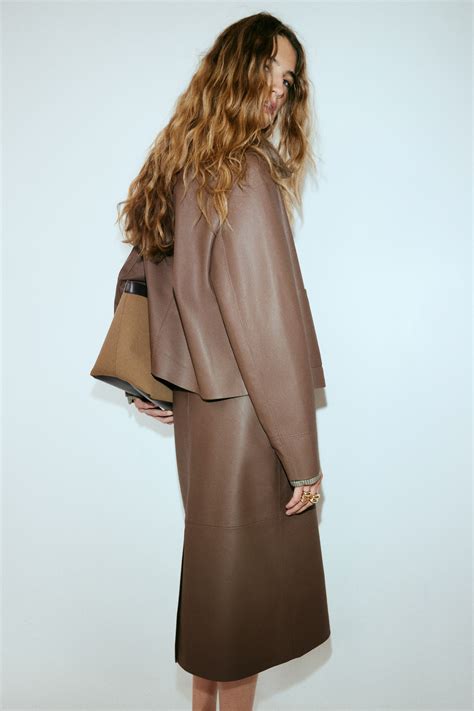 Women's Brown Coated midi skirt | H&M IN
