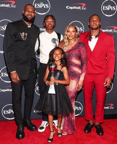 Lebron James Kinderen LeBron James Is A Dad Of 3: What To Know About
