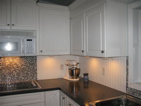 White Kitchen Cabinets With Beadboard Backsplash - Anipinan Kitchen