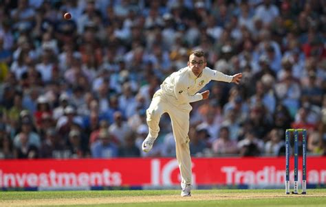 "They don't show it" - Todd Murphy lauds Australian seamers for showing ...