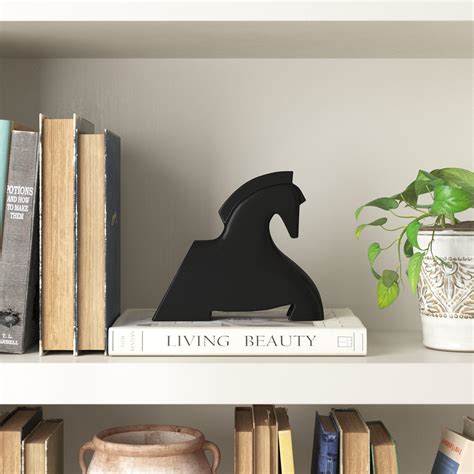 Elegant Equestrian Home Decor for Your Interior - Horses & Heels