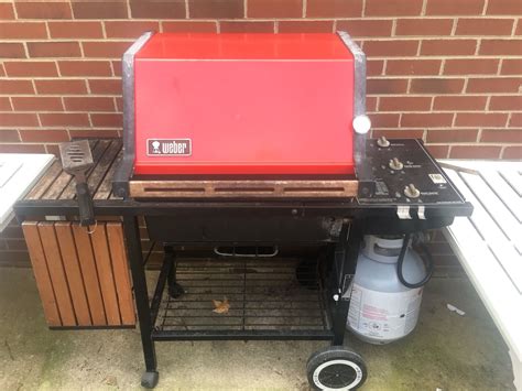 Weber Genesis 1000 Gas Grill for Sale in Kernersville, NC - OfferUp