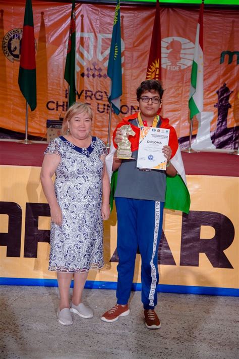 India wins 22 medals at Western Asian Youth Chess Championships 2023 ...
