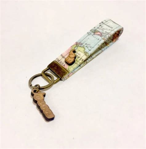 Local Map Pin Keychains 的图像结果
