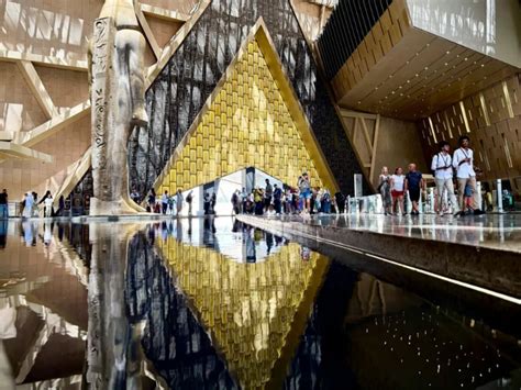 World's largest museum opens in Egypt; Displays Tutankhamun tomb in ...