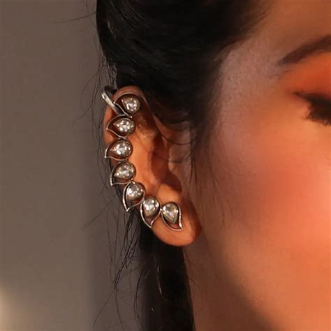 Silver 92.5 Aam Ras Oxidised Earcuff – Unniyarcha