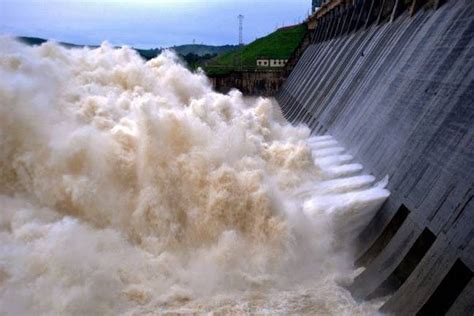 10 sluice gates of Hirakud Dam closed - OrissaPOST