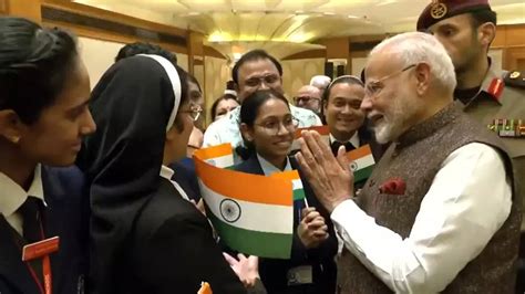 PM Modi in Kuwait: दो दिवसीय यात्रा पर कुवैत पहुंचे पीएम मोदी, 43 साल ...