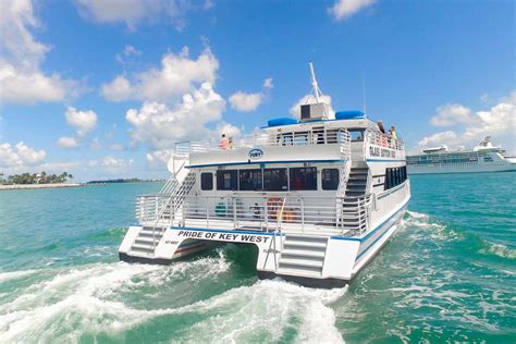 Glass Bottom Boat Ride in Key West - Book Online at Civitatis.com