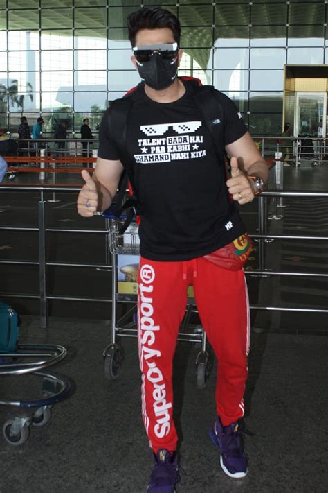 Maniesh Paul’s Bio, Age, Relationships, Latest Buzz, Photos & Videos