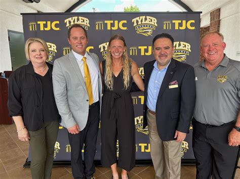 APACHE NOTEBOOK: Micah Avance officially named TJC head tennis coach ...