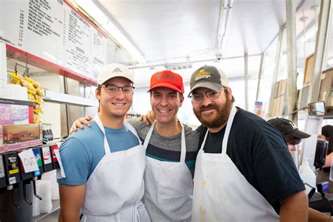 PHOTOS: Zack's Hamburgers' Closes Its Doors on South Boulevard ...