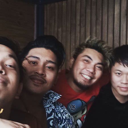 CONNECTOR HOSTEL (Makati) - Hotel Reviews, Photos, Rate Comparison ...