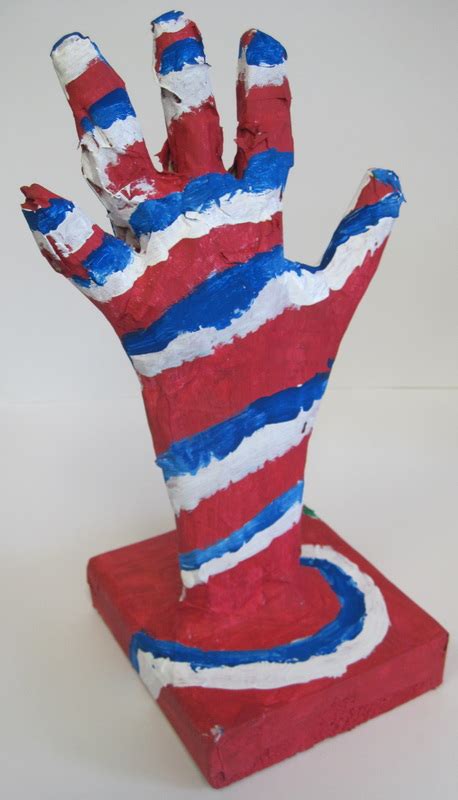 Identity Hand Drawing 的图像结果