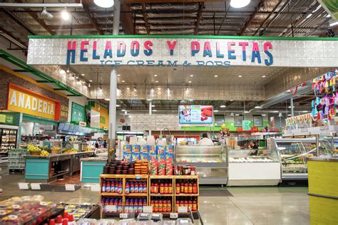 This Calif. Mexican grocery chain's a must, and not just for tortillas