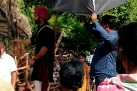 ‘RRR’ లో జూ ఎన్టీఆర్ ఫోటోలు లీక్.. టీంపై రాజమౌళి సీరియస్‌‌.. | తెలుగు ...