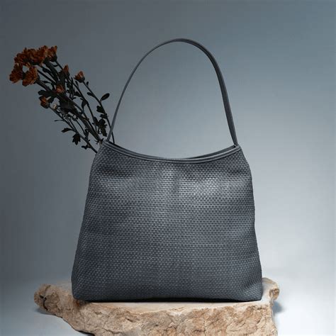 Shop MIRANDA L CIRCULAR GREY Luxury Leather Handbags | SVI Bags