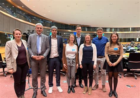 Über 300 junge Landwirte in Brüssel - UnserTirol24