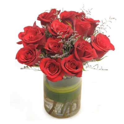 Exotic Red Roses Bouquet. Delivered in Glass Vase. Great Price. Order Now