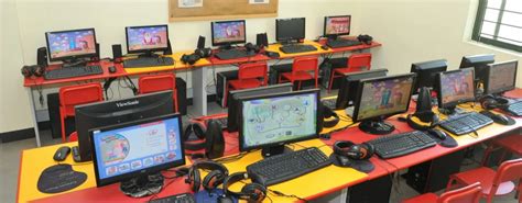 Pictures of Computer Technology That Indicates Computer Department 的图像结果