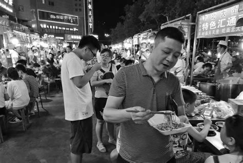 在咸阳福园广场，各种面食轮番登场，演绎了一场三秦面食大荟萃 - 知乎