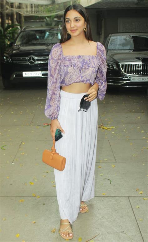 5 style lessons from Kiara Advani’s print dominated wardrobe | Vogue India