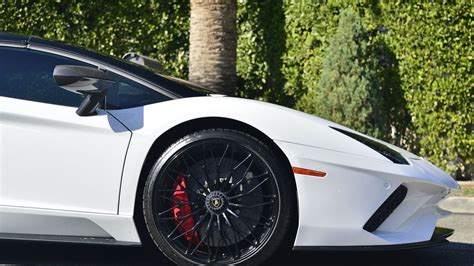 8 Reasons You Should Rent a Sports Car | Blog