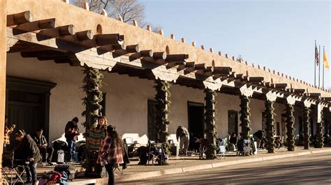 In Santa Fe, Native American Jewelry Has a Showcase - The New York Times