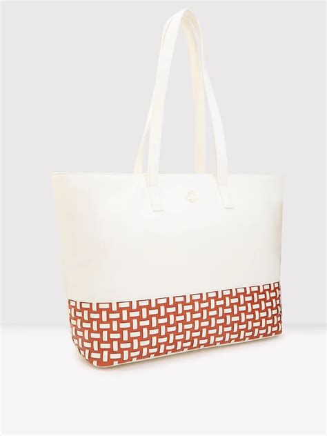 Buy Caprese Zeta Laptop Tote Large Vanila @ Rs.2999 | Caprese Bags ...