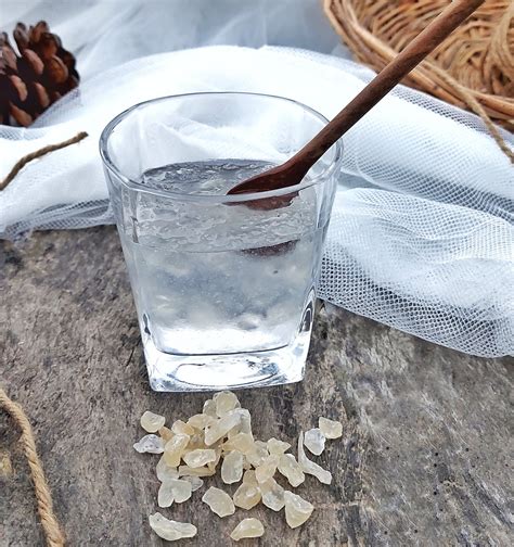 Gond Katira- Benefits of super healthy herb - World with Maria